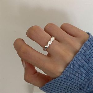 Clusterringe Einfache echte 925 Sterling Silver Twisted Wave Form für Frauen Fingerschmuck Frauen Ring Trendy Accessoires