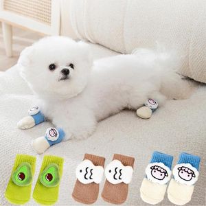 Köpek Giyim Pet Anti-Slip Çoraplar Karikatür Küçük Köpekler İçin Güzel Peluş Sıcak Kediler Güvenlik Güvenliği 3D Evcil Hayvanlar Giden Aksesuarlar