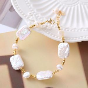 Strand Advanced Light Luxury Fashion Barock Natural Pearl Armband Womens Geometric Irregular Gold Plated Hand Accessories