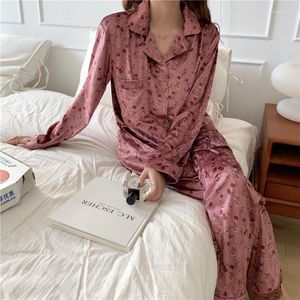 Kadınların Pijama Kırmızı Gül Çiçek Baskı Ev ​​Takımı Kadınlar Nightwear Yumuşak Velvet Gömlek Pantolonu Pijama Set Homewear Vintage Lüks