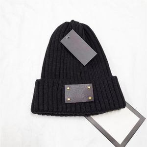selling Winter designer beanie men women leisure knitting beanies patchwork head cover cap outdoor lovers fashion knitted cott259g