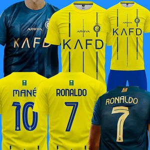 2023 2024 Al Nassr FC Soccer Jerseys Ronaldo Mane Men Kit Kit Uniforme 23 24 Casa de futebol de meninos do CR7 CR7 AMAREL