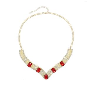 Choker European American V-Shaped Glass Gemstone Necklace For Women Trending Bride Wedding Accessories Collares Jewelry