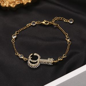 Designer Fashion Bracelet for Men and Women Wedding Party Jewelry Accessories