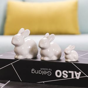 Decorative Objects White Ceramic Bunnies Home Tabletop Bookshelf Easter Decorations Bunny Microlandscape Ornament For Garden Backyard Decor Crafts 230822