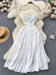 Vestidos casuais verão branco elegante vestido de bandagem midi para mulheres violeta pluffle spaghetti femlae sexy férias de praia de praia sem costas