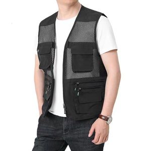 Mäns västar Summer Thin Mesh Vest Outdoor Sportsfor Jackets BigSize Bomber Sleeveless Vest Casual Tactical Work Wear Camping Fishing Vests 230822