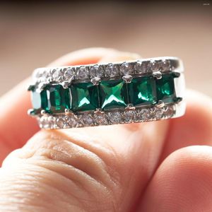 خواتم الكتلة Cellacity Women 925 Sterling Silver Ring for Charm Lady with Emerald Green Color Gemstone Female Party Party Giftly Gift