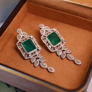 Orecchini per borchie Zircone verde per donne gioielli fine 925sterling in argento con regalo cubico femmina