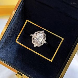 Anéis de cluster 2023 925 Emerald prata 6 9 Anel de diamante branco para mulheres na Europa e América