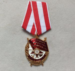 Dekorativa objekt Figurer Order av Red Banner Sovjetunionen Medal Red Banner för krig USSR Award Heroism i Combat Medal CCCP Badge 230822