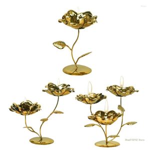 Kerzenhalter Qx2e Nordic Style Plated Metal Rose Halter Stand Iron Art Lotus Blumenform dekorative Teelicht Kerzenstift Orament