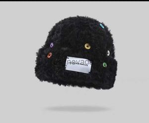 Beanie/Kafatası Kapakları Beyaz Geyik Düğmesi Dekoratif Peluş Şapka Çok Çözüm Kış Yeni Kalınlaştırılmış Sıcak Gösteri Kadınlar İçin Küçük Yün Şapka J230823