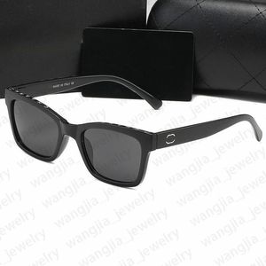 Дизайнерские солнцезащитные солнцезащитные очки для женщин для женщин Классическая буква винтажные очки солнце