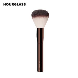 Makeup Tools Hourglas Brush No1 Round Head Powder Soft and Skin Friendly Fiber Hair Design Single Face 230822