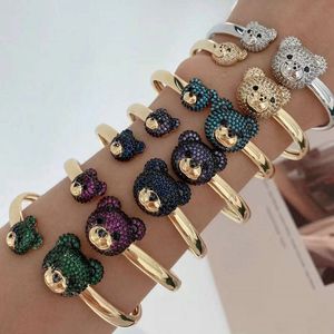 Bracelets de charme 5pcs lote de lote de tendência Urso CZ