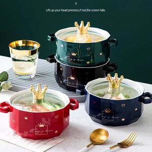 Diskplattor Crown Instant Noodle Bowl med lock Ceramic Pot Drama Hushåll Creative Nordic Tableware One Person Eat Binaural Soup 230822