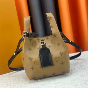 AAA+ Womens Tote Bags Cross Body Handbag Shopping Vegetable Basket Leather Casual Fashion Commuter Bag Vintage printed shoulder bag 46816