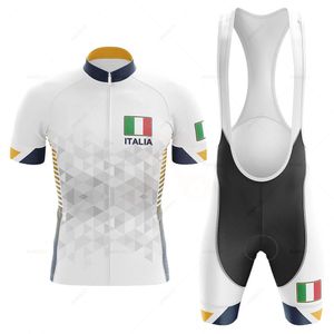 Cykeltröja sätter Italien Män Sommarkläder Andningsbara klädkit Kort ärm Bib Shorts Mtb Ropa Ciclismo Maillot Wear Bicycle Suit 230912