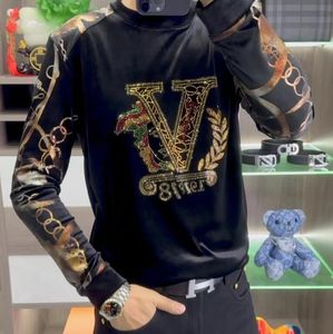 Light Luxury Men's Winter Bottom Shirt High end Golden Velvet Comfortable Fashion Top Trendy Hot Diamond Personalized T-shirt Men's Hoodies & Sweatshirts