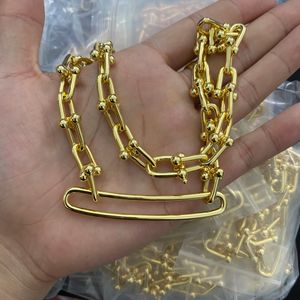 Fashion T-letter HardWearU-shaped link chain Necklace Yellow Gold lock and ball pendant necklaces shiny bracelet earring Designer Jewelry black T028100