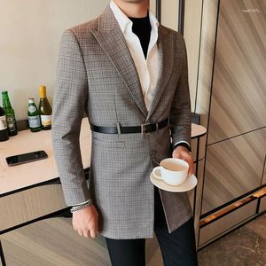 Ternos masculinos 2023 Autumn Winter Men Plaid Suac Jacket Mid Comprimento Slim Moda de Blazer de Blazer de Blazer de Blazer Tuxedo (com cinto)