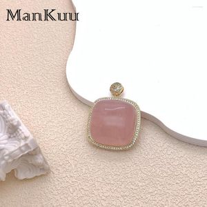 Colares pendentes Mankuu de boa qualidade Crystal Rose Quartz Square com jóias de moda de zircão banhadas a ouro para mulheres colar