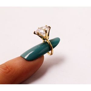 Nagelkunstdekorationen 20pc Japaner Zirkon -Nagelring Charme mit großem Diamantkristalldekor 10*16 mm 3D -Legier -Glitzer Ringe Nagelspitzen DIY Accessoires 7mm 230822