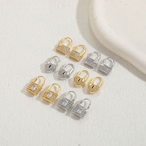 14K Gold Bated Zircon Lock Stud Earring Mulheres Brincho de trava de coração fofo para joias de moda de festa para presentes