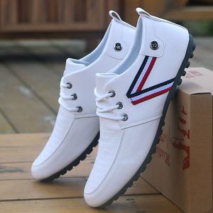 Dress Shoes Men Leather Casual Shoes Flat Bottomed Pointed Minimalist Summer Breathable Casual Leather Shoes Gentleman Male Sneakers Shoes 230822