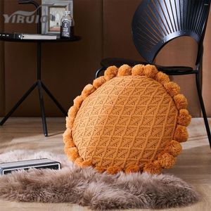 Travesseiro yiruio fofo pompons crochet tira de arremesso de zíper escavado design bege laranja laranja rosa cinza verde traseiro