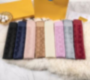 Stylish Women Cashmere Designer Scarf Full Letter Tryckt Scarves Soft Touch Warm Wraps With Tags Autumn Winter Long Shawls