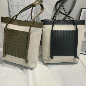 Flip Flap Tote Bag Designer Luxurys Handbag Woman Man Homem Tecido Canvas 2023 Splicing Tote Tote genuíno Cazeiro de grande capacidade Combate mamãe Sacos de embreagem de ombro