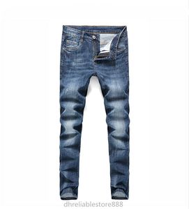 Mode Männer Jeans Frühlingstrend schlanker fit elastischer Druck und färbende Vintage Blue Herren kleine Füße Jeans färben