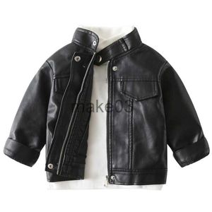 Daunenmantel 2023 Baby Spring Clothing Leder Jacke Jungen Jungen Mädchen plus Fleece warme, lässige Motorrad -Motorrad -Lederjacke für Kinder modische J230823