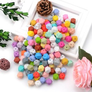 Tänder leksaker lofca 30st silikonpärlor mini hexagon 14mm baby tandhalsband halsband mat klass teether bpa gratis diy smycken 230822