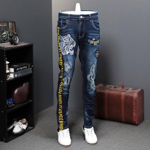 Orifícios de outono patch jeans jeans machos elásticos tigres de lazer Time Tide Brand Designer Jeans Jeans Long Borderyer Printing Tide MX2008180F