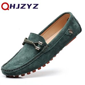 Klänningskor Green Loafers män Designar mocka äkta läderslip på mockasiner Comfy Driving for Chaussure Homme 230823