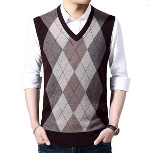 Men's Vests Casual Wool Prismatic Plaid Sweater Vest Fashion Cashmere Knitted V Neck Sleeveless Pullover Tank Top Clothing For Men