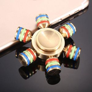 Dönen üst kaliteli parmak spinner gökkuşağı fidget oyuncaklar metal 6 kol el spinners yetişkin Noel çocuk hediyeleri için stres rahatlama oyuncak 230818