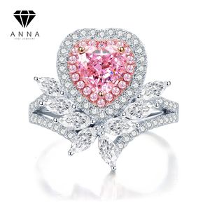 Anelli per matrimoni a forma di cuore ad alto diamante di carbonio ad alto diamante da 1 carati anello di fiori rosa 925 Luxuria in argento sterling per donna D Reggate per la festa 230822