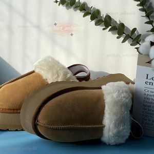 Designer Casual Sports Sandals Ugity Australian Plush Binding Cotton Towed Sheep Leather Women's Slippers Vinter varma storlekar 35-44 Stövlar levererade inom 24 timmar