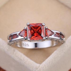Cluster Rings Fashion Square Red Crystal Ruby Gemstones Zircon Diamonds For Women White Gold Color Bague Jewelry Trendy Accessory Gifts