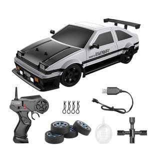 Electricrc Car AE86 Fernbedienungsauto -Rennfahrzeugspielzeug für Kinder 1 16 4WD 2,4 g Hochgeschwindigkeit GTR RC Elektrische Driftauto Kinderspielzeug Geschenk 230822