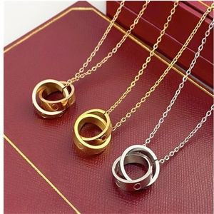 Hersteller von Doppelringkuchen Halskette Spot Micro eingelegtes Zirkon -Schlangeblätter Halskette Silber plattiert Roségold Anhänger Schmuck Schmuck