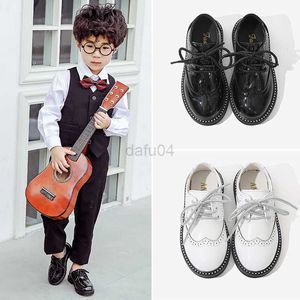 Sapatos lisos meninos sapatos de couro 2022 primavera crianças sapatos escolares para meninos vestido sapatos estilo britânico brilhante sapatos infantis desempenho casamento l0824