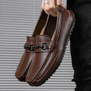 Klänningsskor Mens Loafers svarta läderskor för män tenis Masculino Formell klänningsko italiano lyxmärke högkvalitativ verksamhet 230823