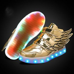 Sneaker jawaykids bambini scarpe luminose con ali per ragazzi e ragazze hanno guidato la pelliccia all'interno delle scarpe divertimento USB ricaricabile 230823