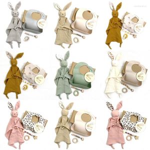 Kläder sätter baby bad leksak set trä rattle armband silikon tugga ring tillfredsställande för födda spädbarnsflickor pojkar