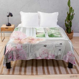 Одеяла пионы весеннее цветочное фланель одеяло розовое красивое цветочное рисунок для дивана дивана, легкий подарок для девочек R230824